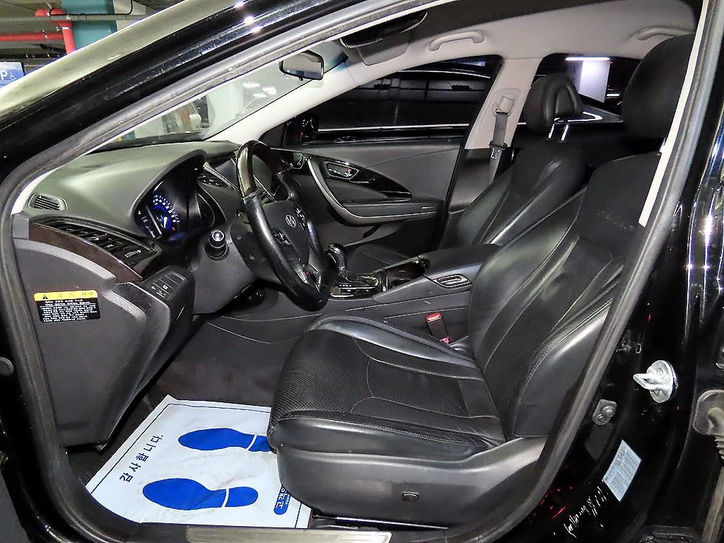 HYUNDAI Grandeur - Vista 6