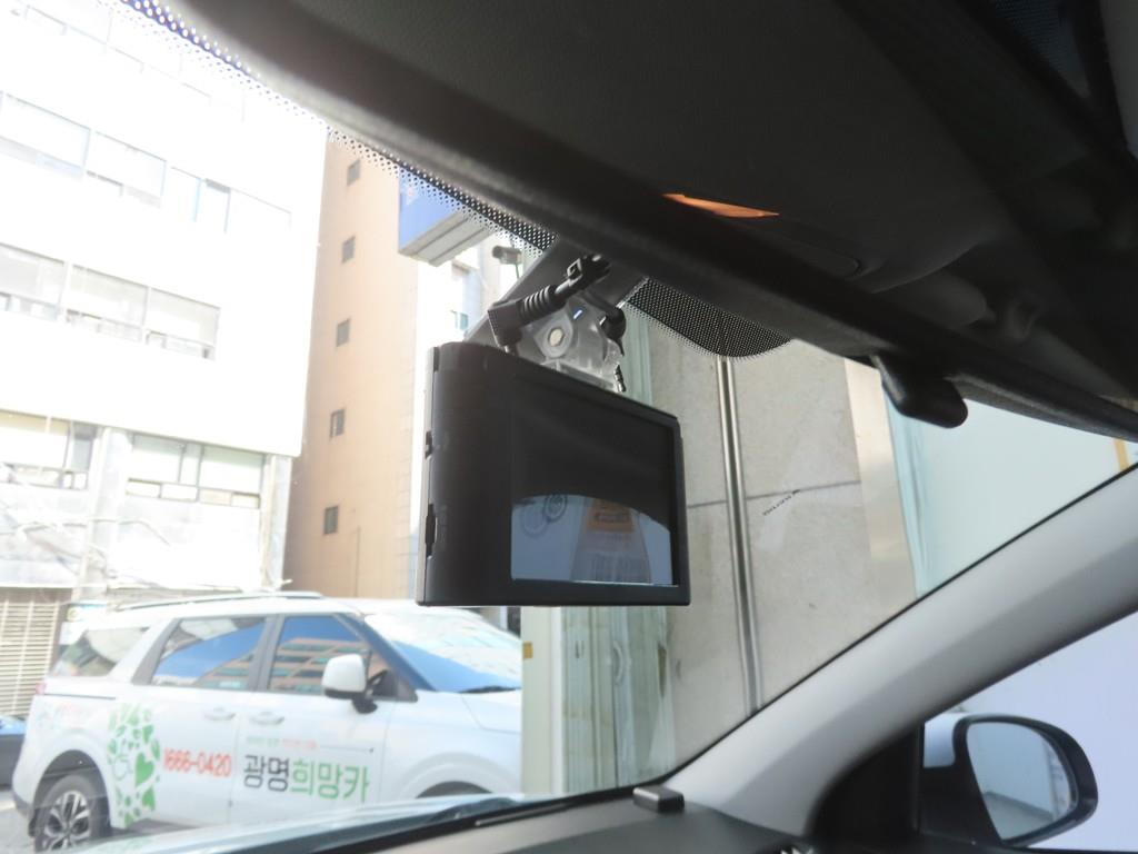 HYUNDAI Kona - Vista 11