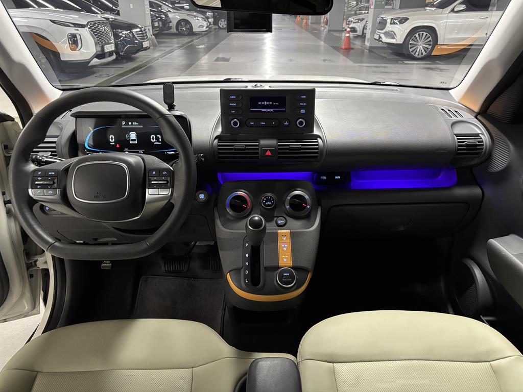 HYUNDAI Casper - Vista 8