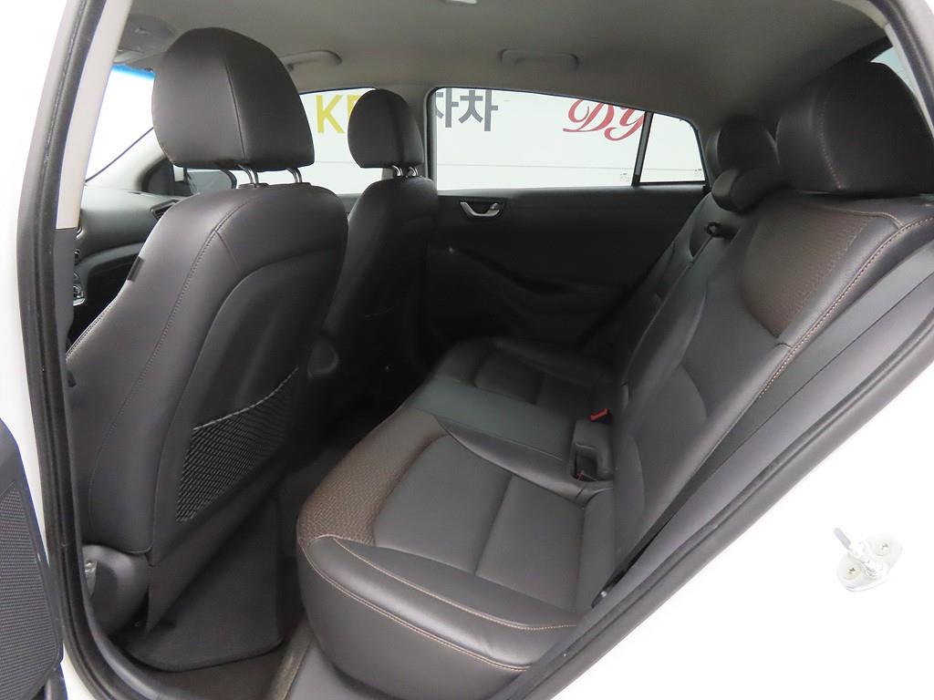 HYUNDAI Ioniq - Vista 7