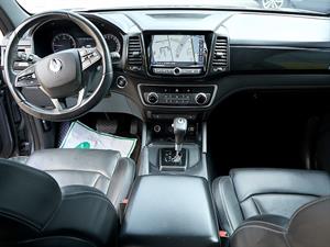 Ssangyong Rexton - Vista 10