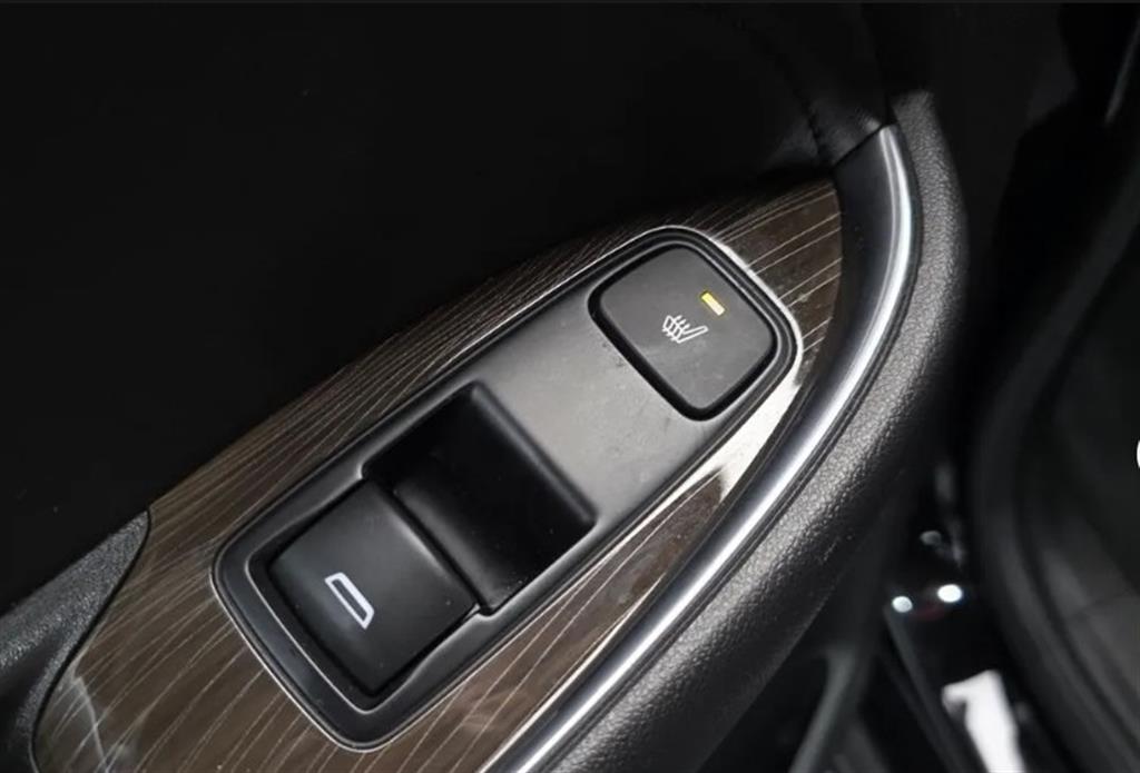 Chevrolet Malibu 2017 Negro - Importación desde Corea - HF Imports Iquique - Foto 19