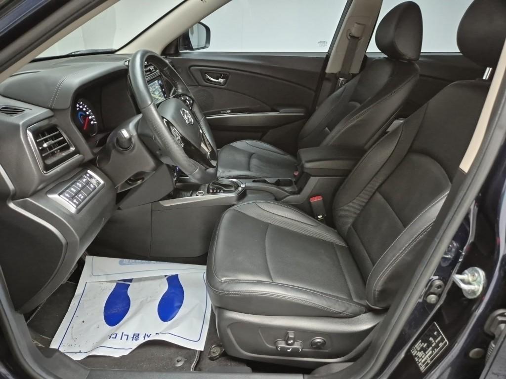 Ssangyong Tivoli - Vista 7