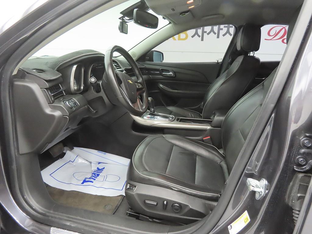 Chevrolet Malibu - Vista 5