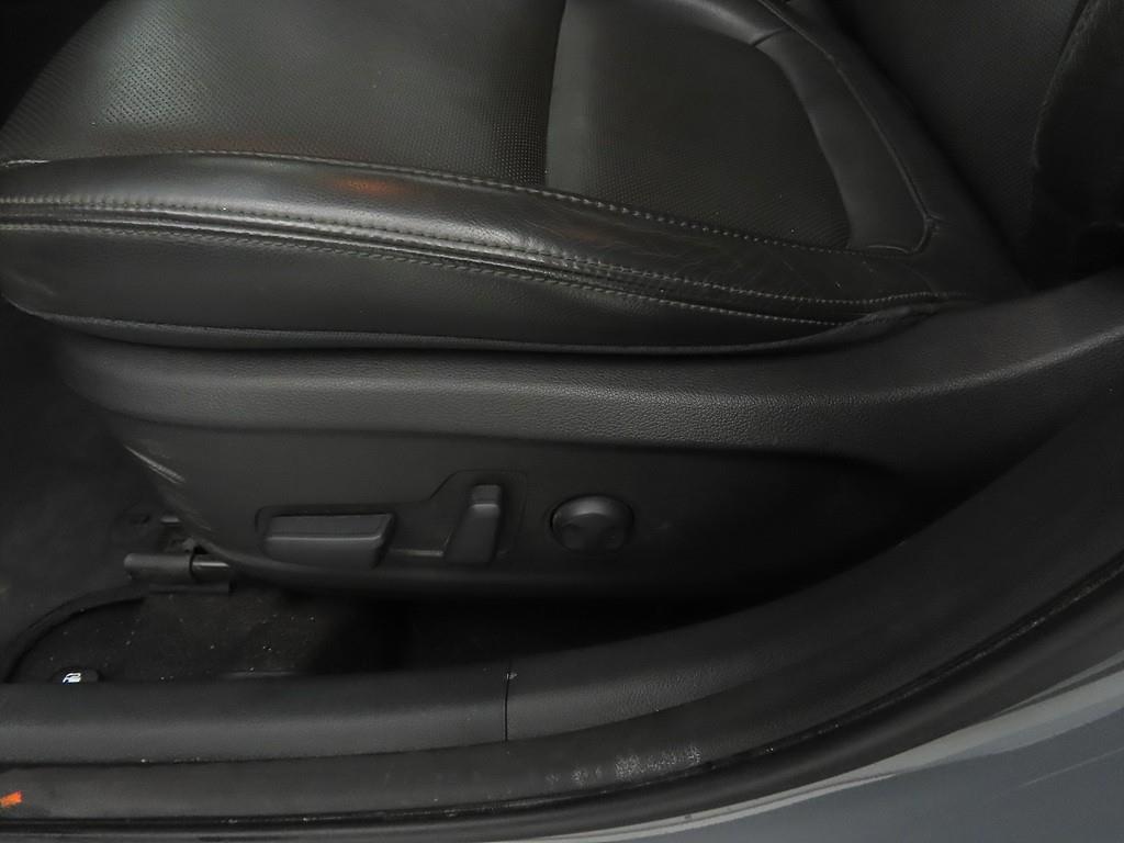 HYUNDAI Kona - Vista 10