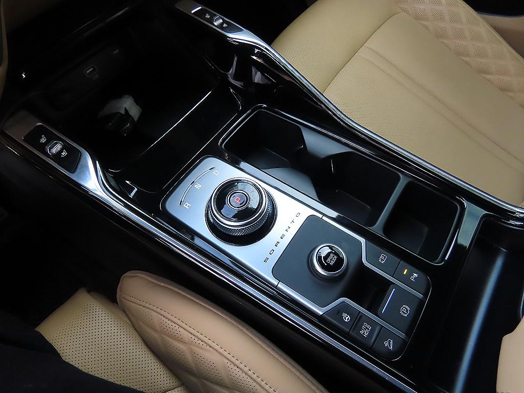KIA Sorento - Vista 11