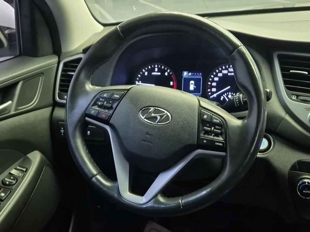 HYUNDAI Tucson - Vista 9
