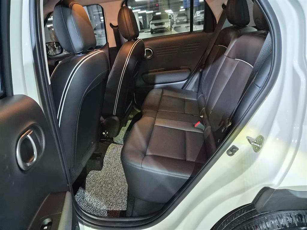 HYUNDAI Casper - Vista 7