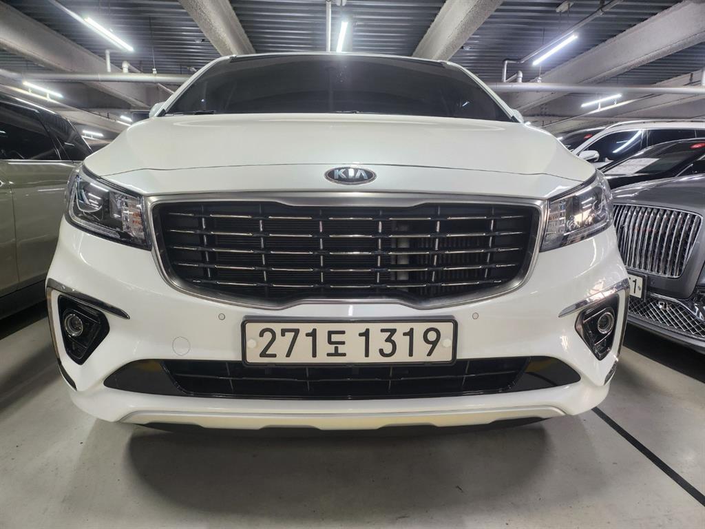 KIA Carnival - Vista 2