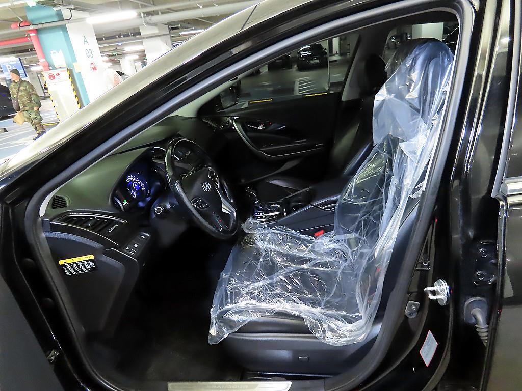 HYUNDAI Grandeur - Vista 6