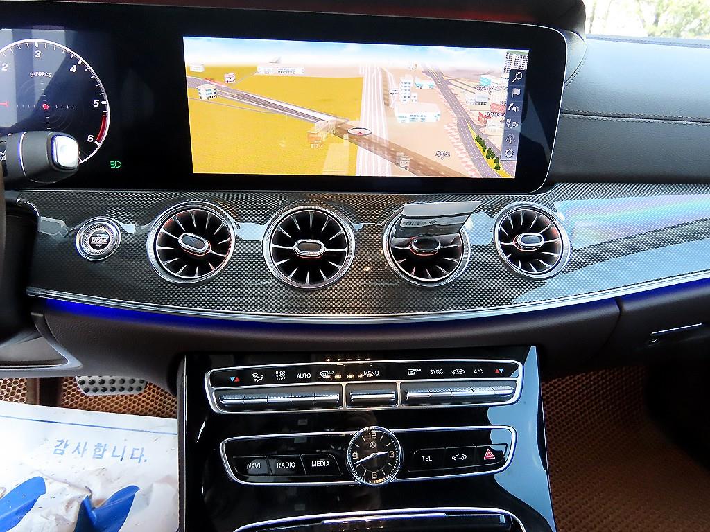 Mercedes Benz CLS Class - Vista 12