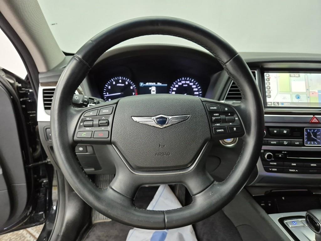 Genesis G80 - Vista 9