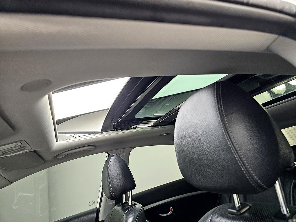 HYUNDAI i30 - Vista 12