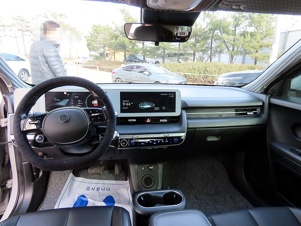 HYUNDAI Ioniq 5 - Vista 7