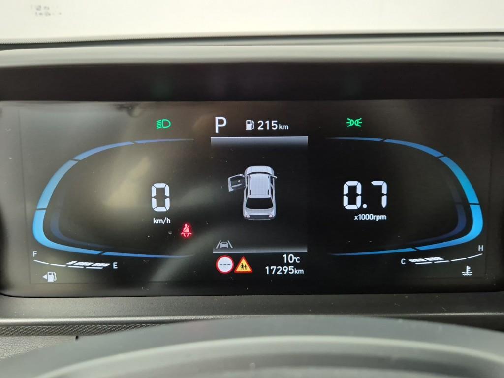 HYUNDAI Casper - Vista 7