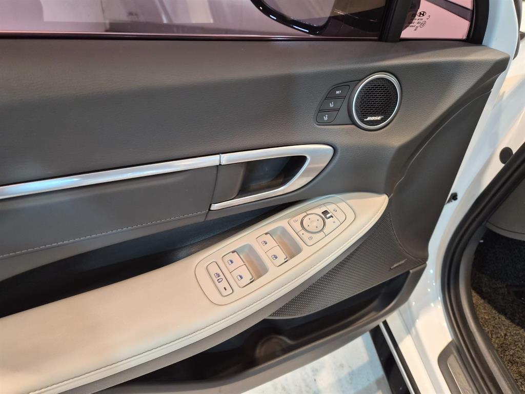 HYUNDAI Sonata - Vista 11