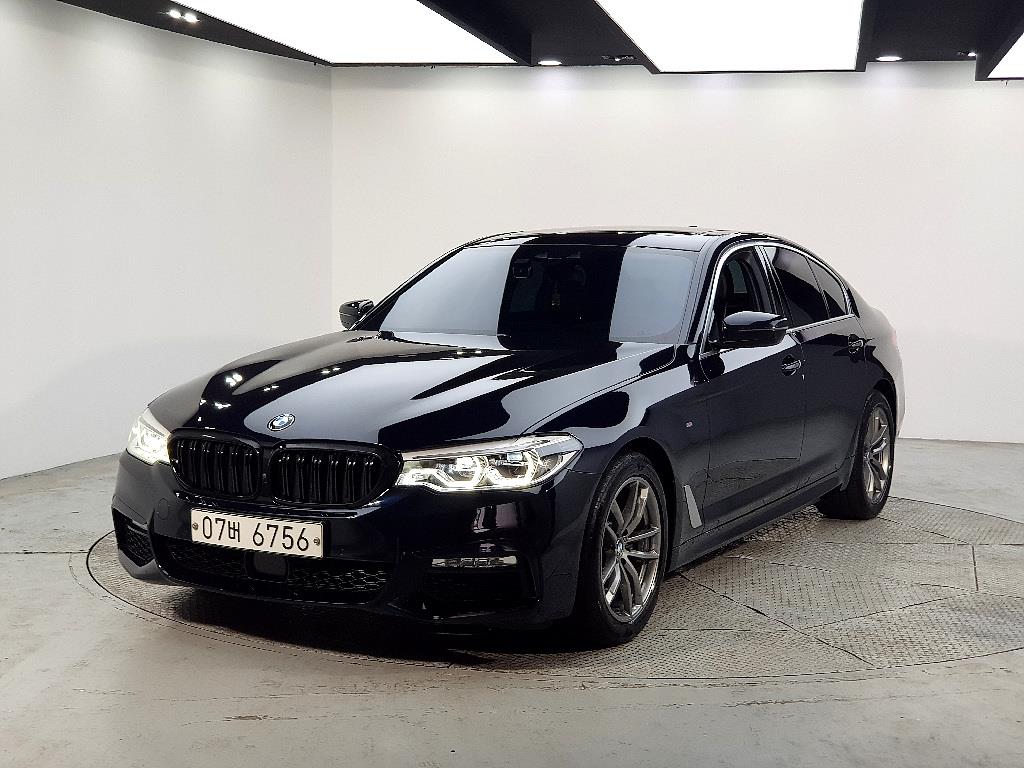 BMW 5 Series 2018 Negro - Importación desde Corea - HF Imports Iquique - Foto 1