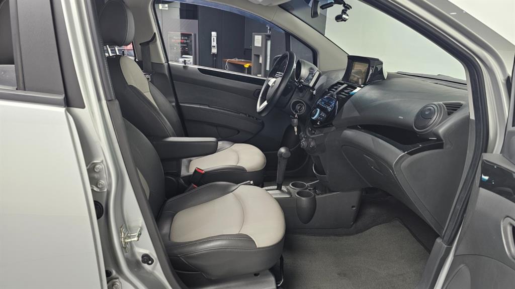 Chevrolet Spark - Vista 11