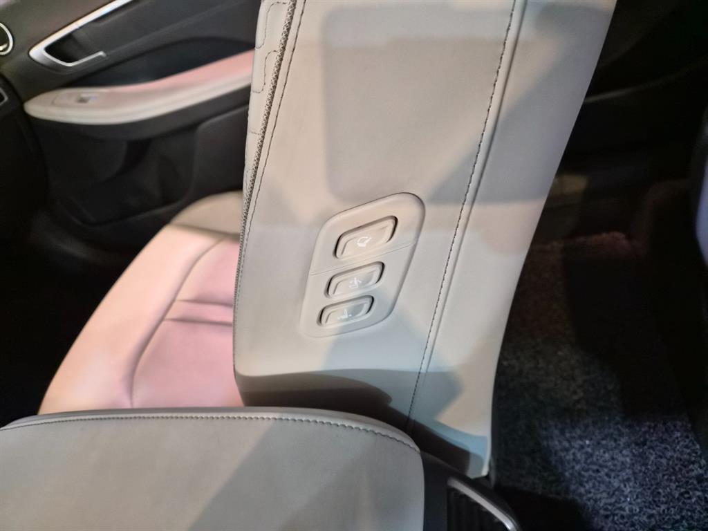 HYUNDAI Sonata - Vista 9