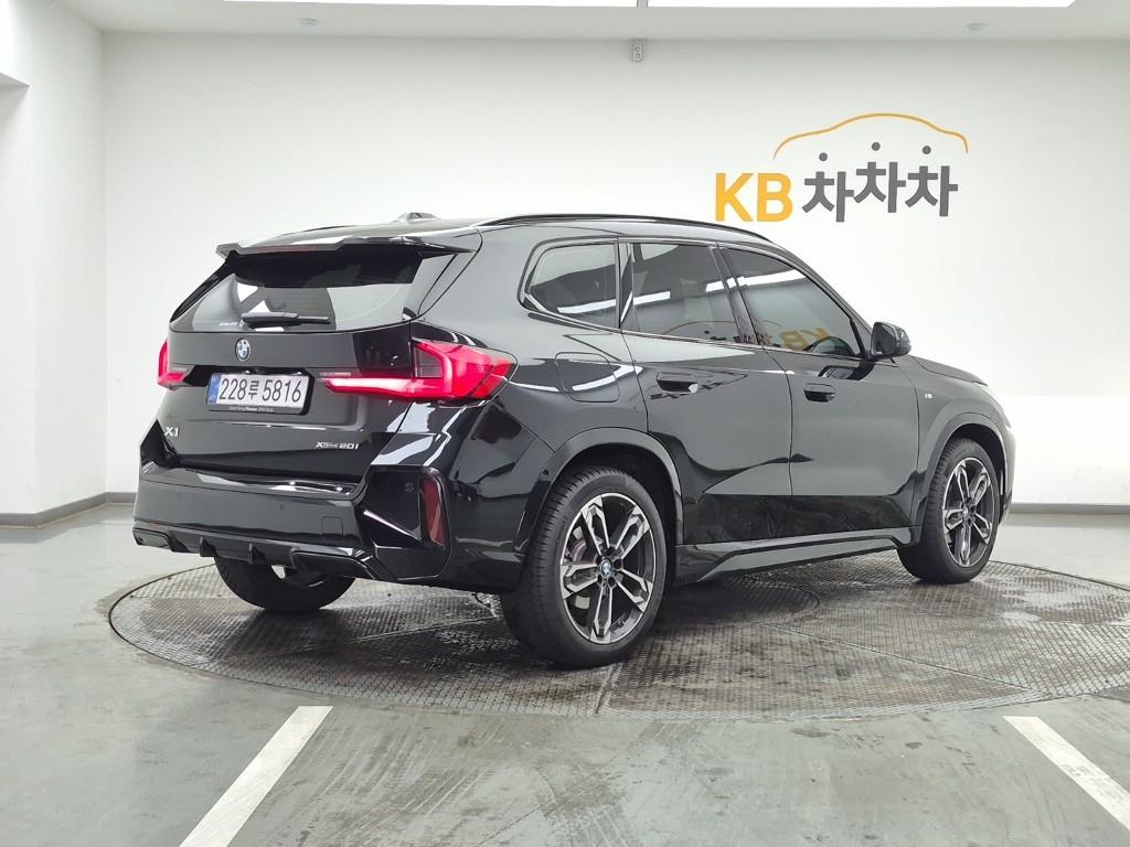 BMW X1 - Vista 4