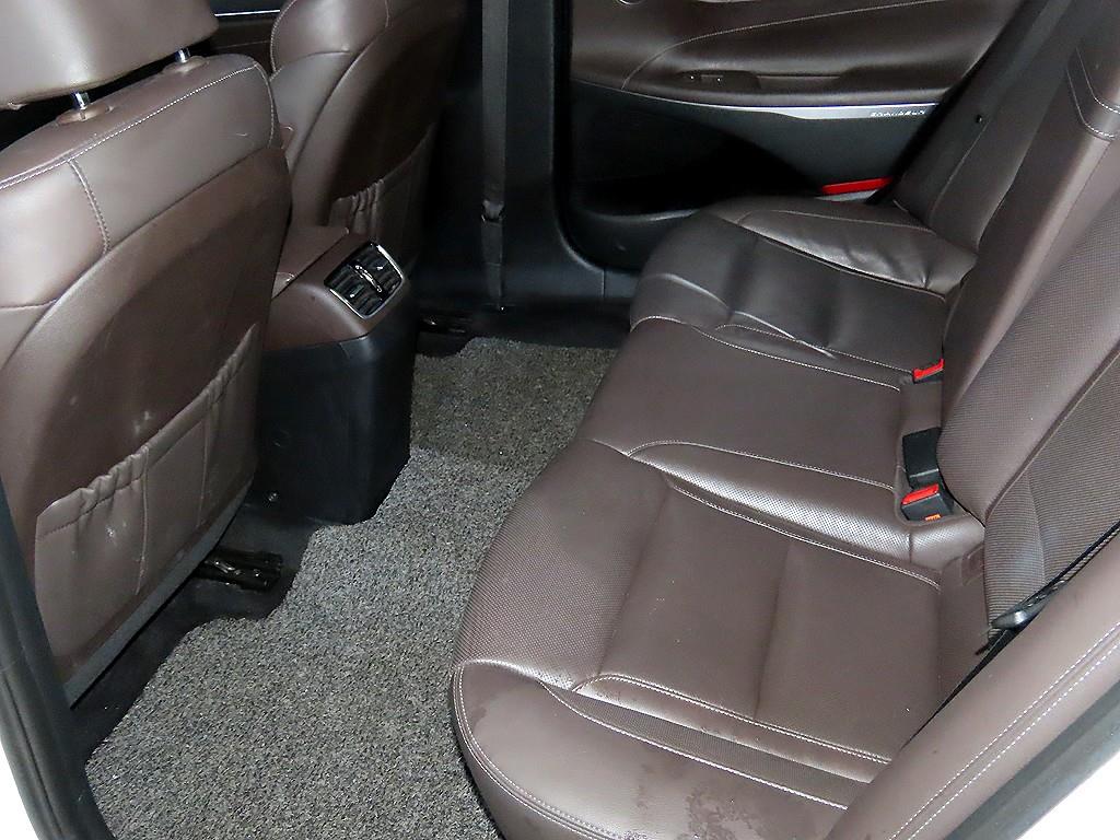 HYUNDAI Grandeur - Vista 6