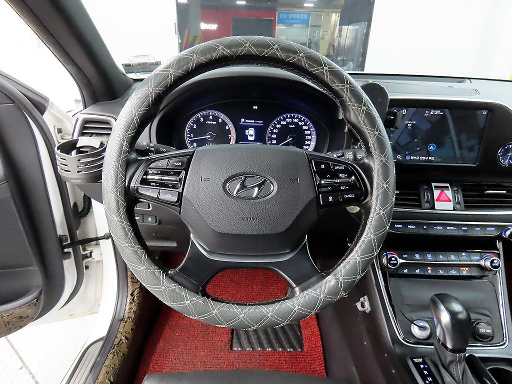 HYUNDAI Grandeur - Vista 9