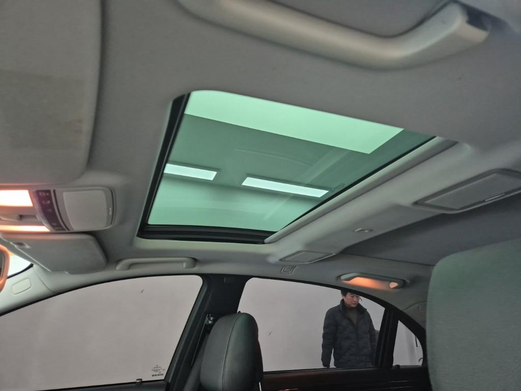 Mercedes Benz S Class 2011 Plateado - Importación desde Corea - HF Imports Iquique - Foto 13