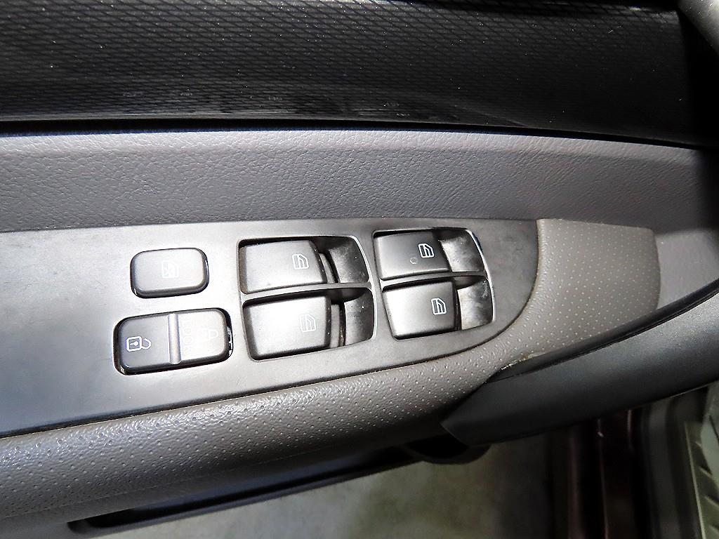 Ssangyong Korando - Vista 12