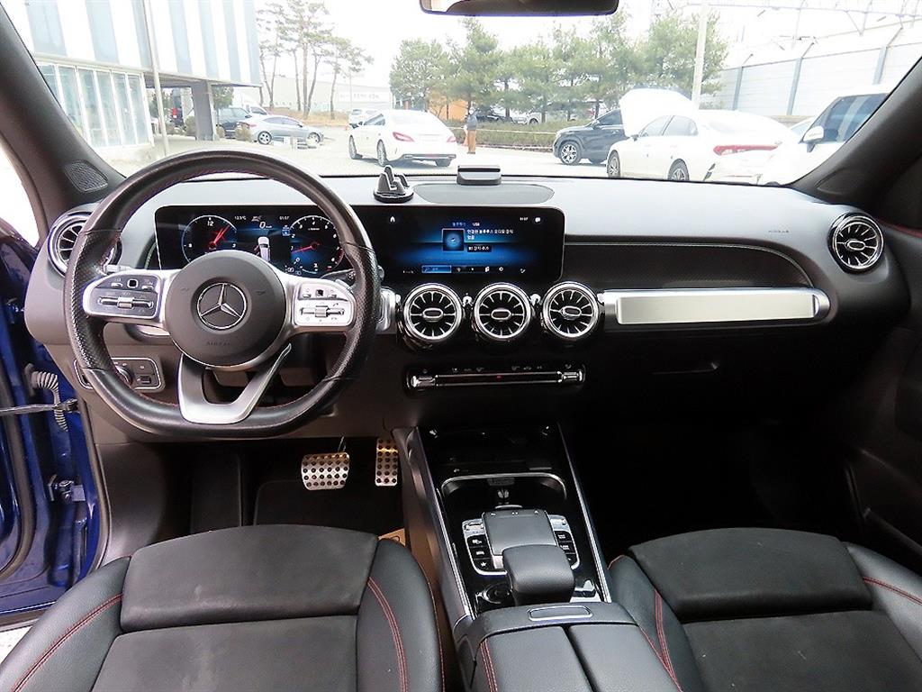 Mercedes Benz GLB Class - Vista 7