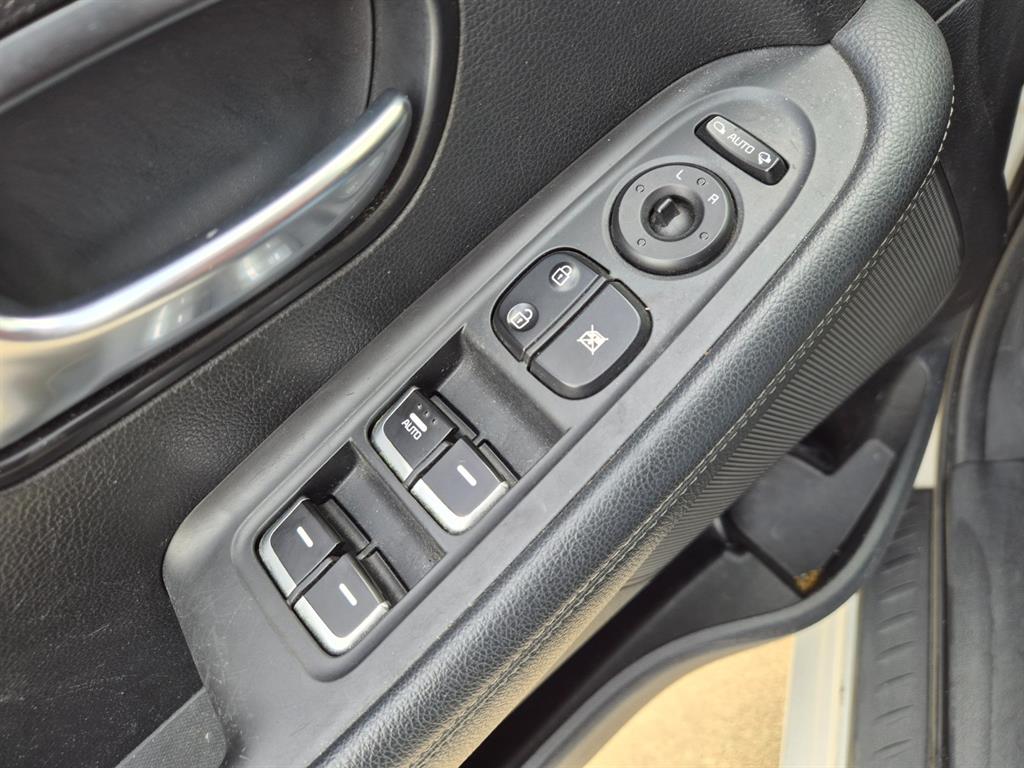 KIA Carens 2015 Blanco - Importación desde Corea - HF Imports Iquique - Foto 17