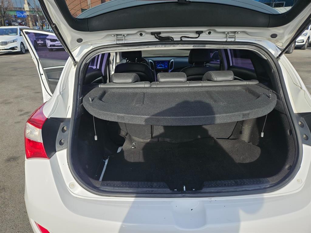 HYUNDAI i30 2013 Blanco - Importación desde Corea - HF Imports Iquique - Foto 19