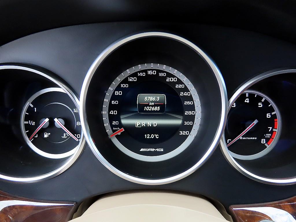 Mercedes Benz CLS Class - Vista 9