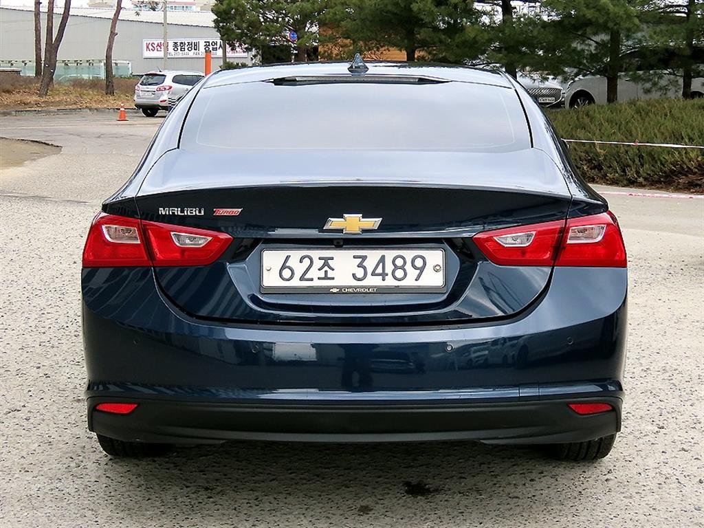 Chevrolet Malibu - Vista 4