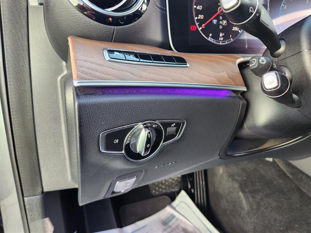 Mercedes Benz E class 2018 Gris - Importación desde Corea - HF Imports Iquique - Foto 13