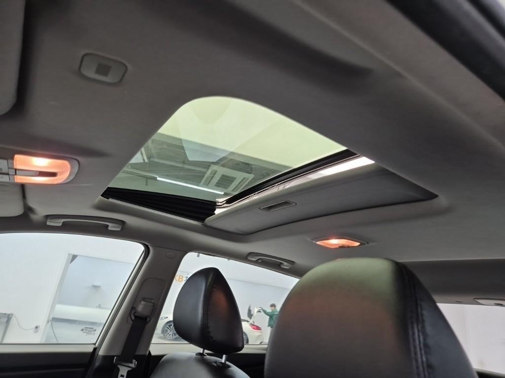 Ssangyong Korando - Vista 12