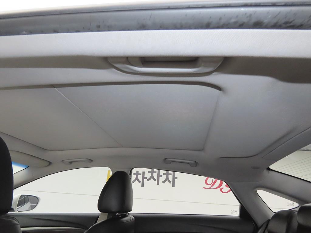 HYUNDAI i40 - Vista 12