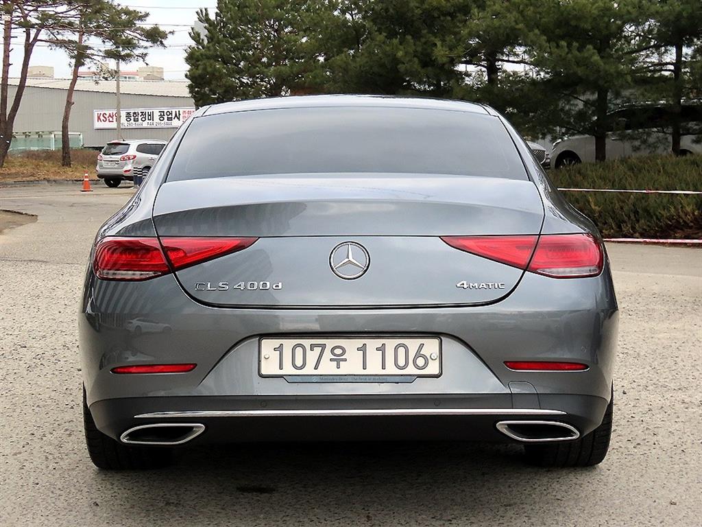 Mercedes Benz CLS Class - Vista 4