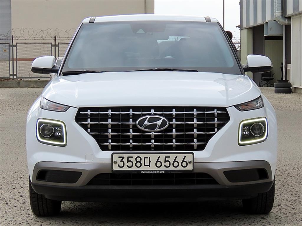 HYUNDAI Venue 2020 Blanco - Importación desde Corea - HF Imports Iquique - Foto 1