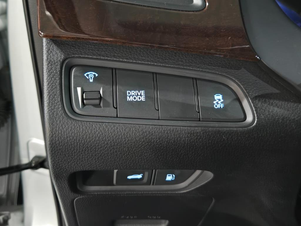 HYUNDAI Grandeur 2014 Plateado - Importación desde Corea - HF Imports Iquique - Foto 16