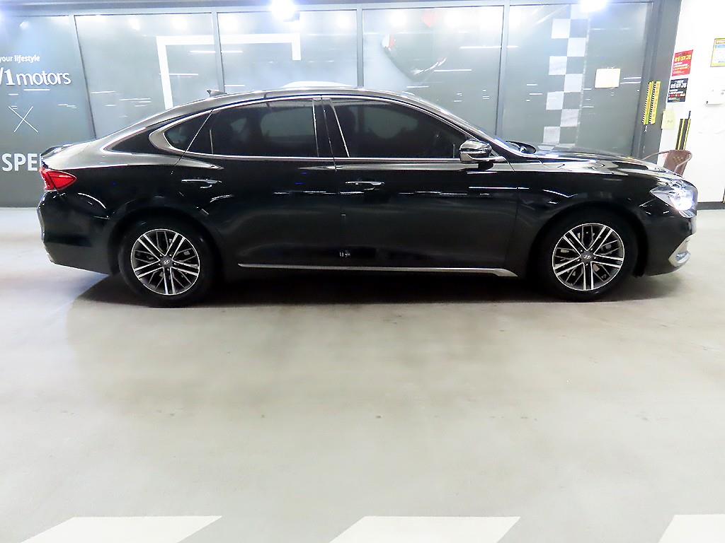 HYUNDAI Grandeur - Vista 3