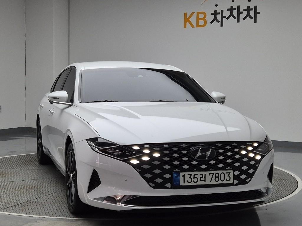 HYUNDAI Grandeur - Vista 4