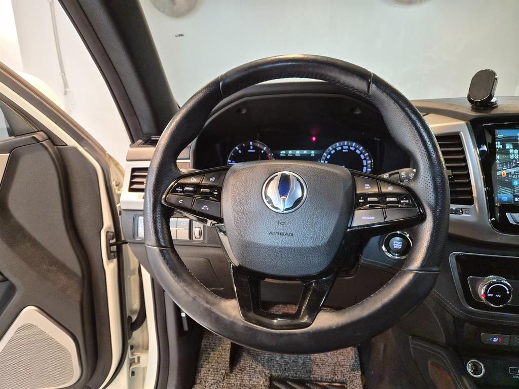 Ssangyong Rexton - Vista 10