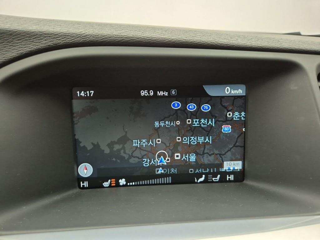 Volvo V60 2016 Negro - Importación desde Corea - HF Imports Iquique - Foto 14