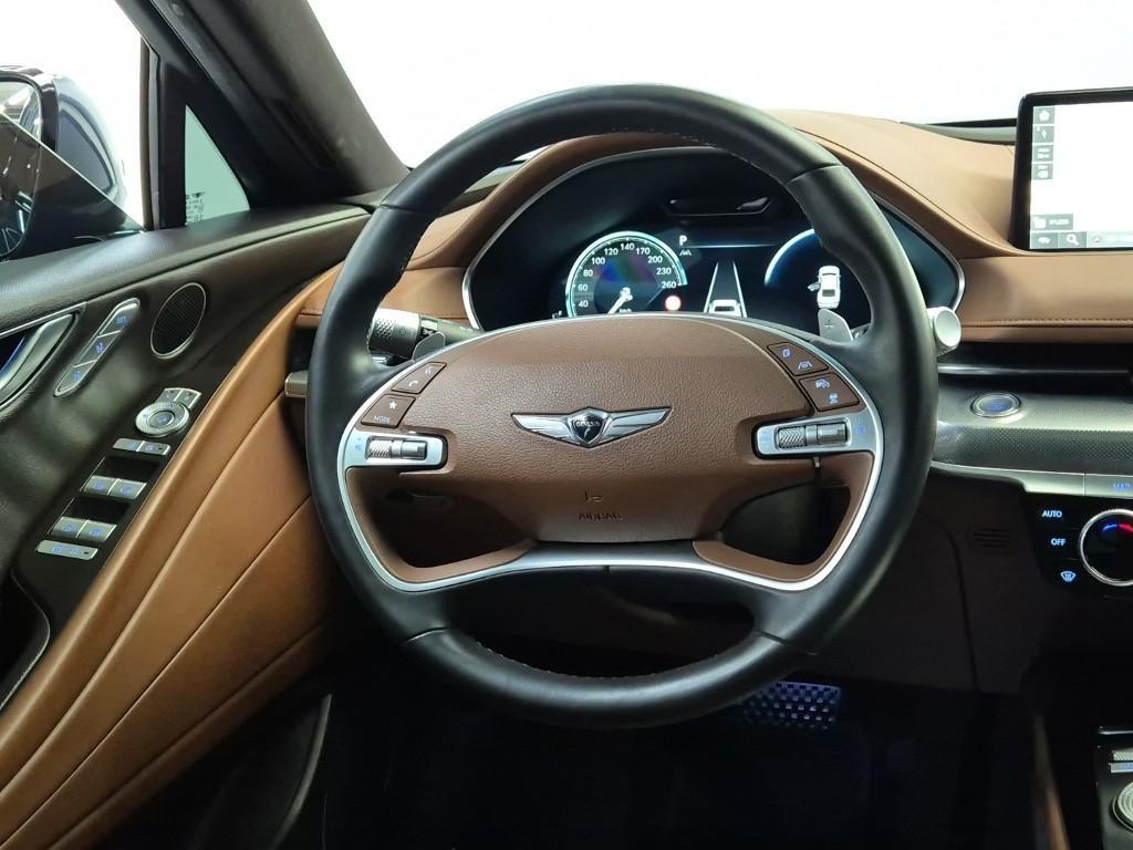 Genesis G80 - Vista 9