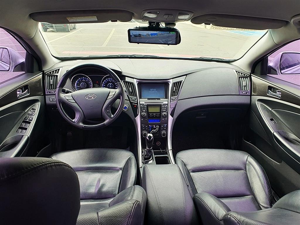 HYUNDAI Sonata - Vista 9