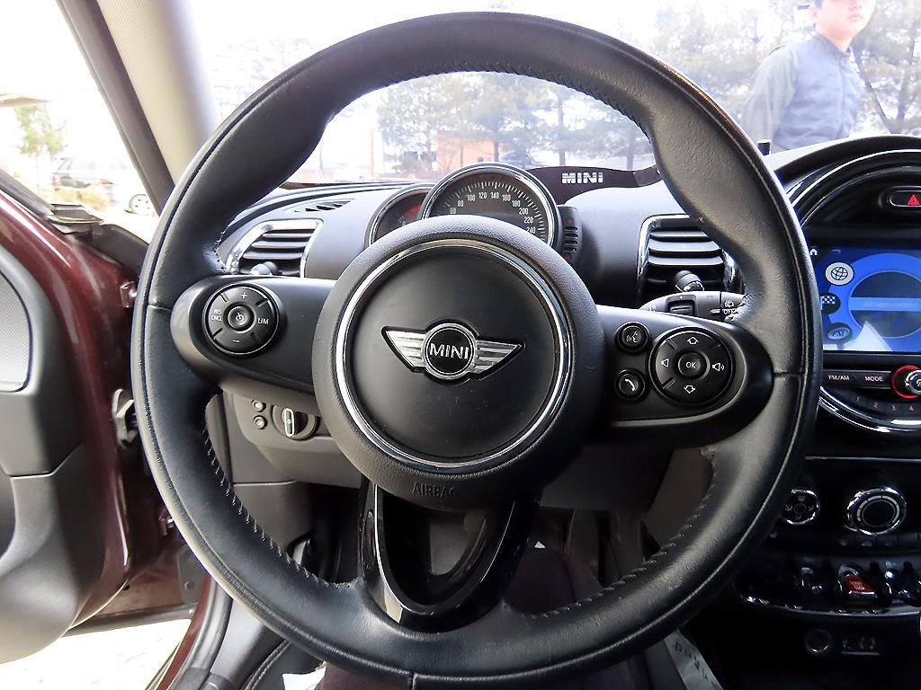 Mini Clubman - Vista 8