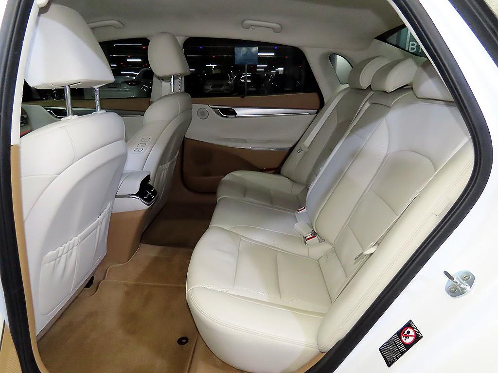 HYUNDAI Grandeur - Vista 10