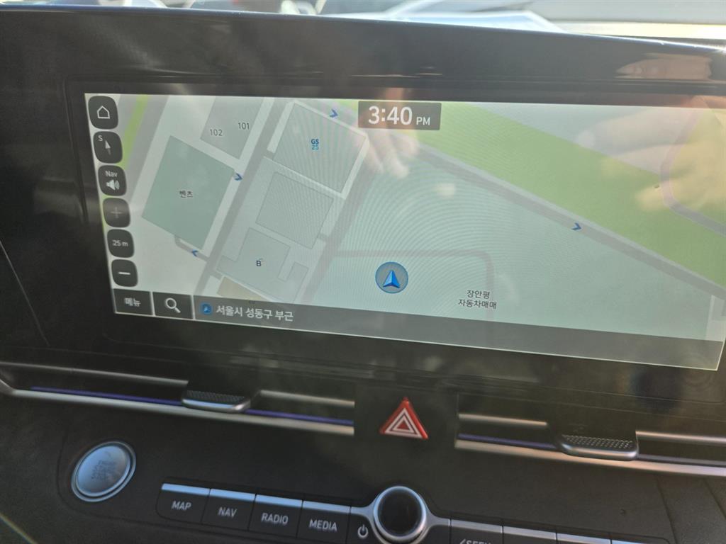 HYUNDAI Avante - Vista 7