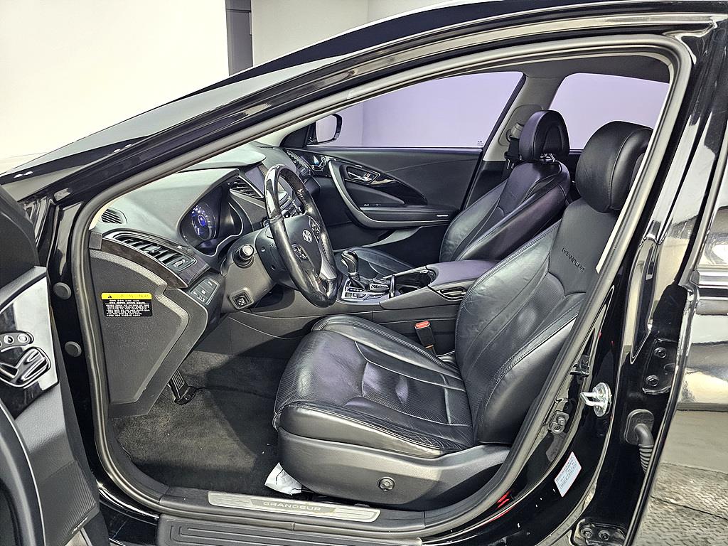 HYUNDAI Grandeur - Vista 8