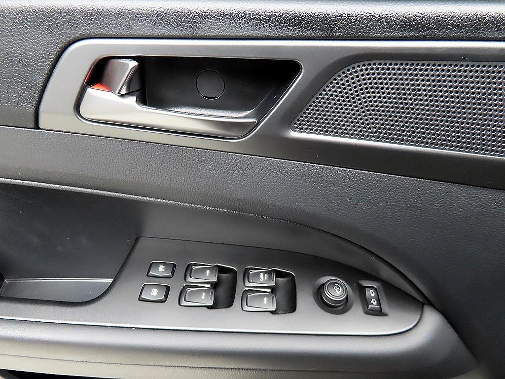 Ssangyong Rexton - Vista 11